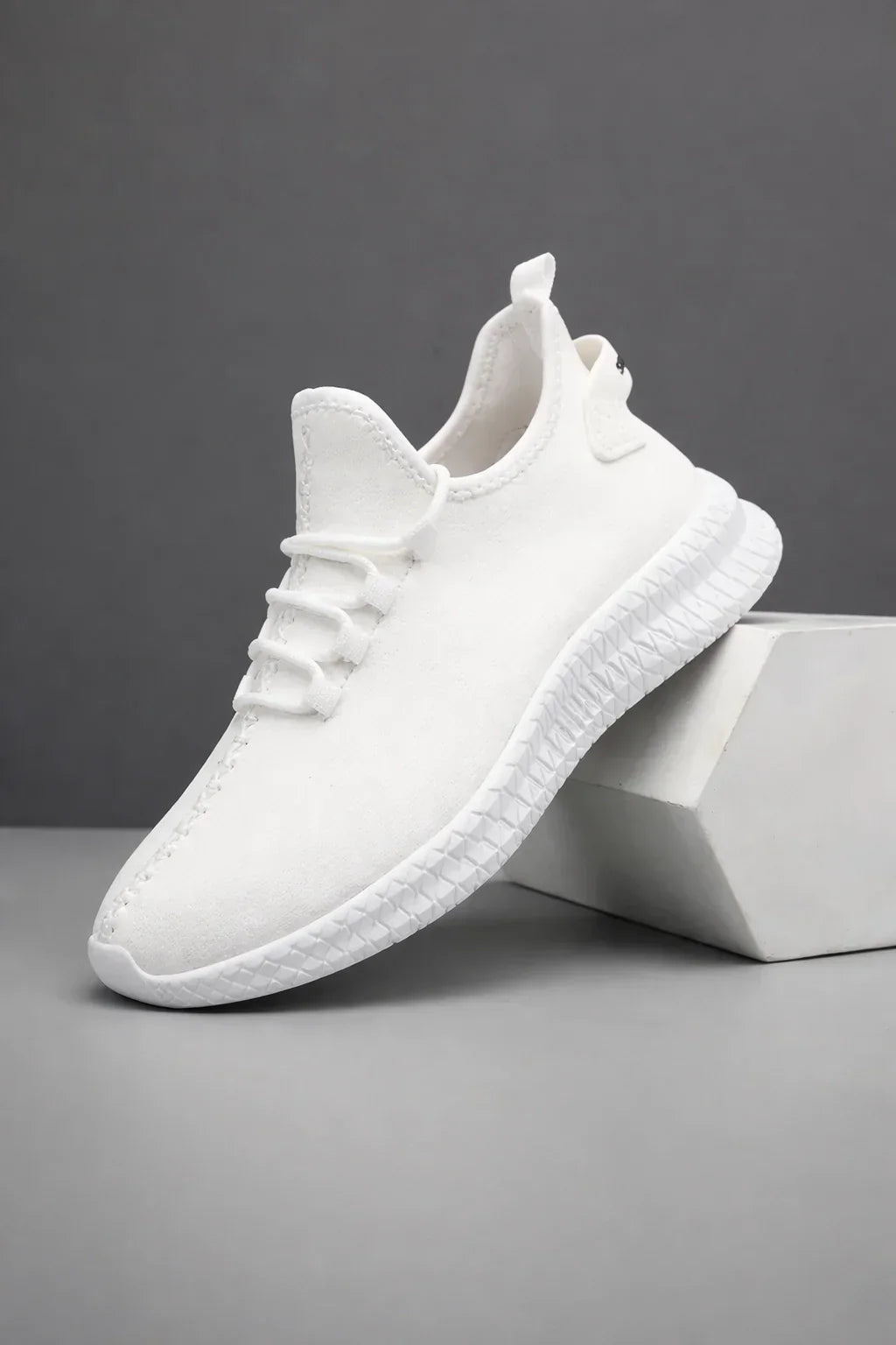 ElevateFlex Casual Sneakers