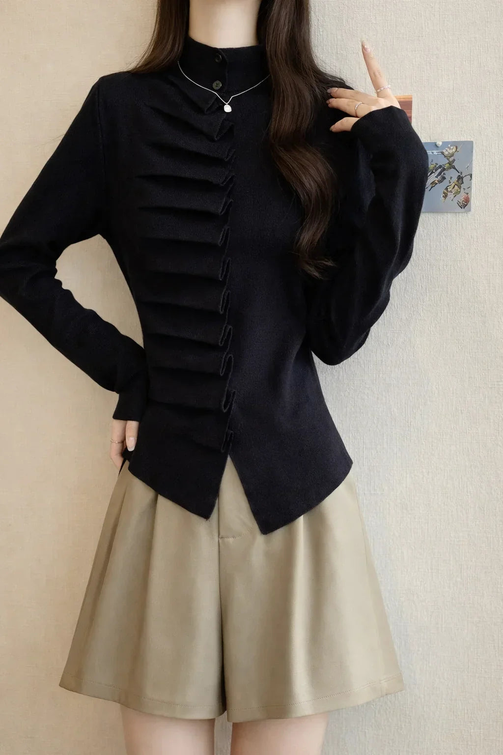 Half Turtleneck Pleated Knit