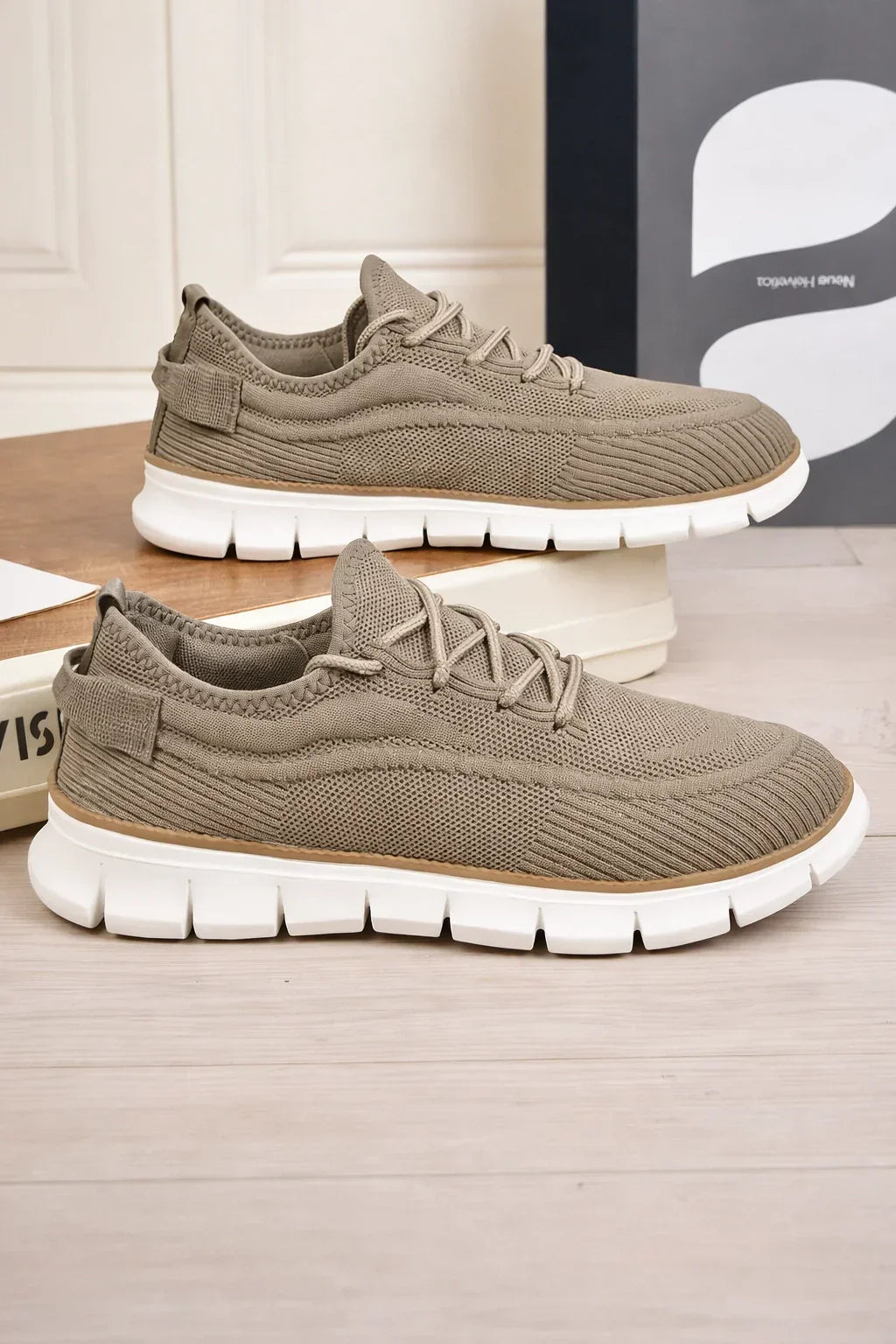 Men’s Outdoor Sneakers