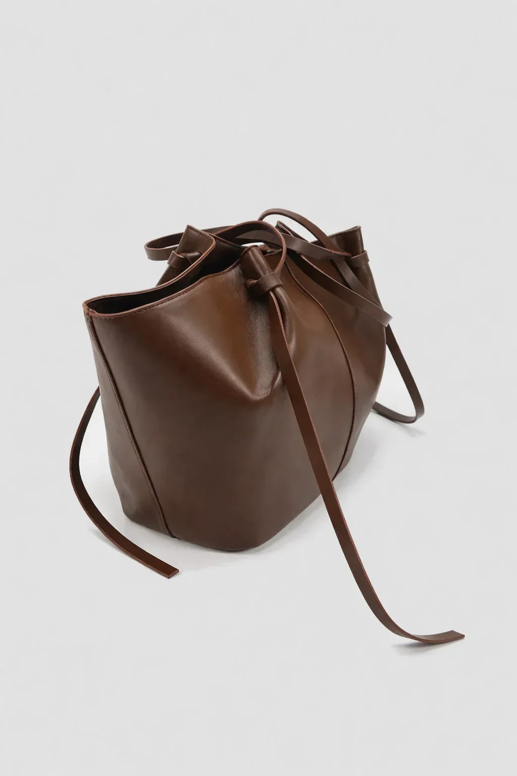 Alven Trapeze Tote Bag